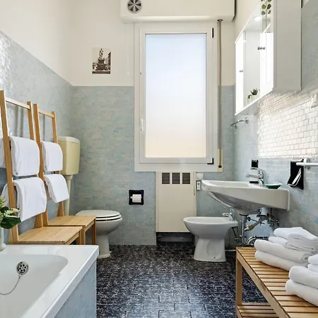 Guesthost - San Donato Fiere Apartman *