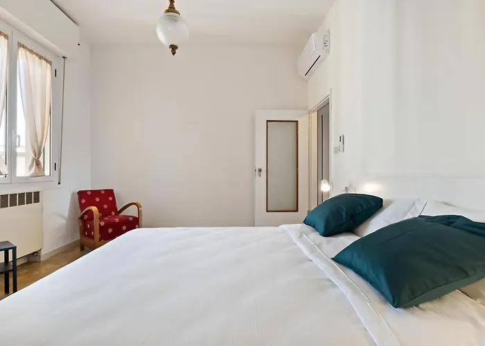 San Donato Fiere Apartmán *