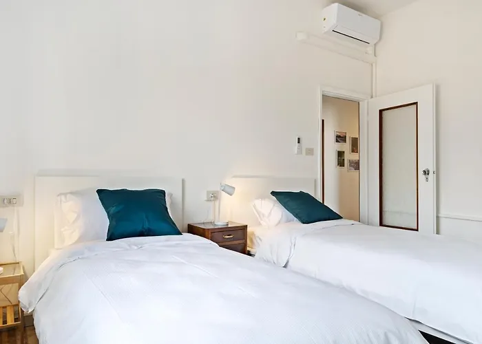 Guesthost - San Donato Fiere *