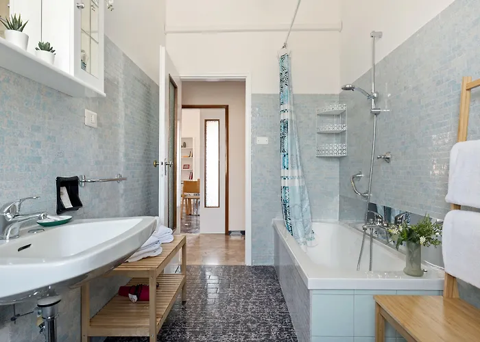 Apartment Guesthost - San Donato Fiere *