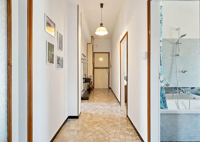 Guesthost - San Donato Fiere Apartment