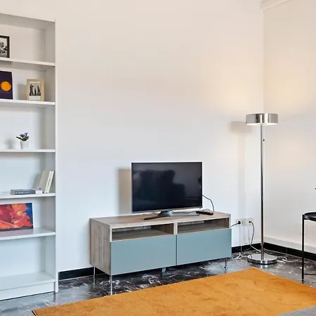 Guesthost - San Donato Fiere Apartment Bologna