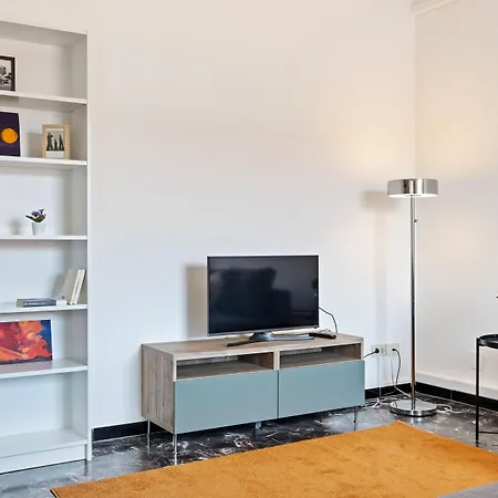 Guesthost - San Donato Fiere Apartment *